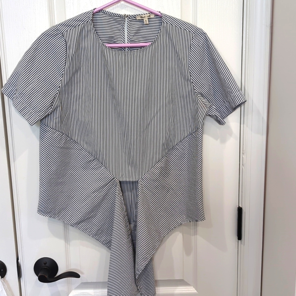 Crop Tie Waist Top